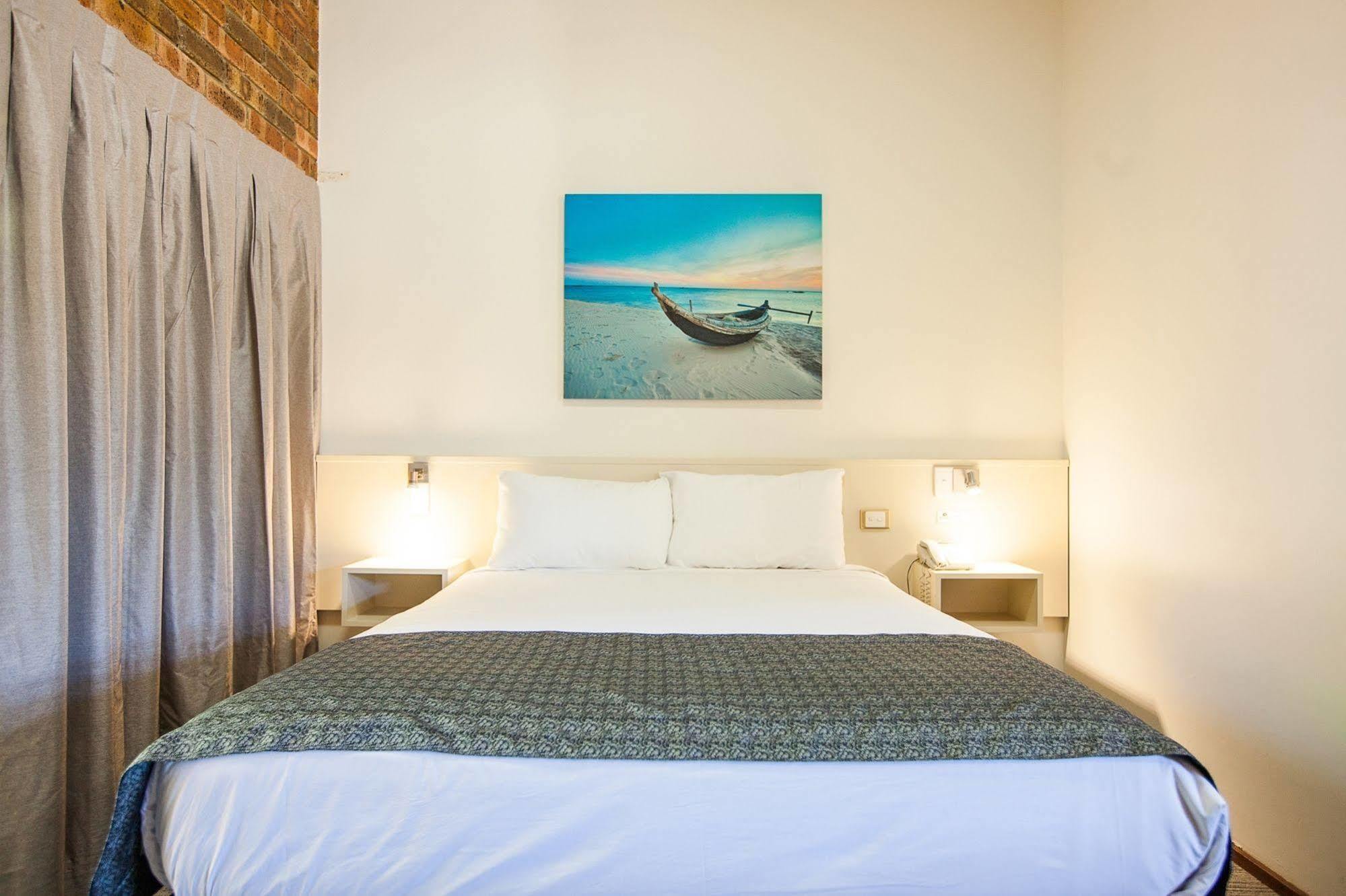 Hotel Leisure 3*
